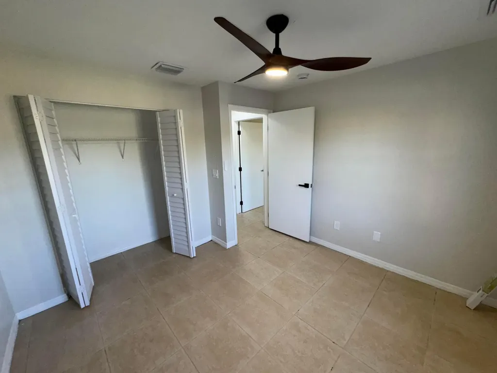 618 NE 1st Street Boynton Beach FL 33435