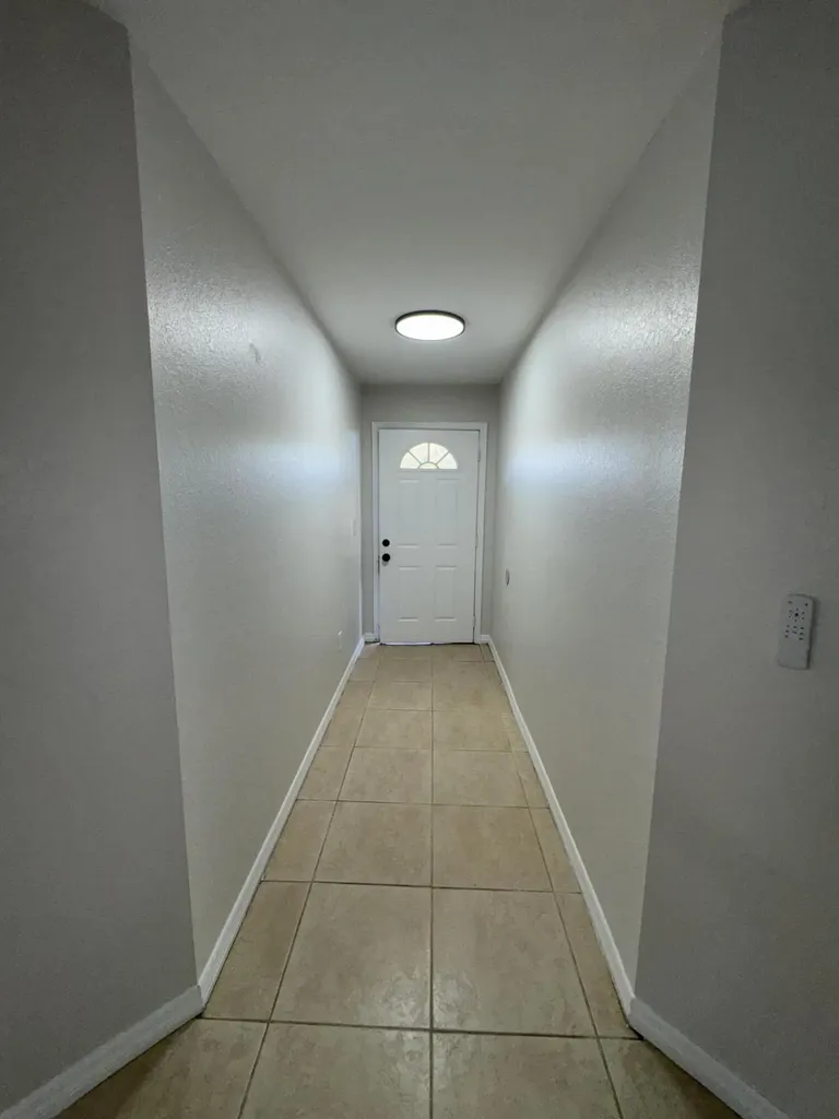 618 NE 1st Street Boynton Beach FL 33435