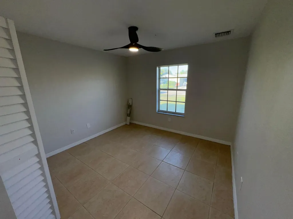 618 NE 1st Street Boynton Beach FL 33435