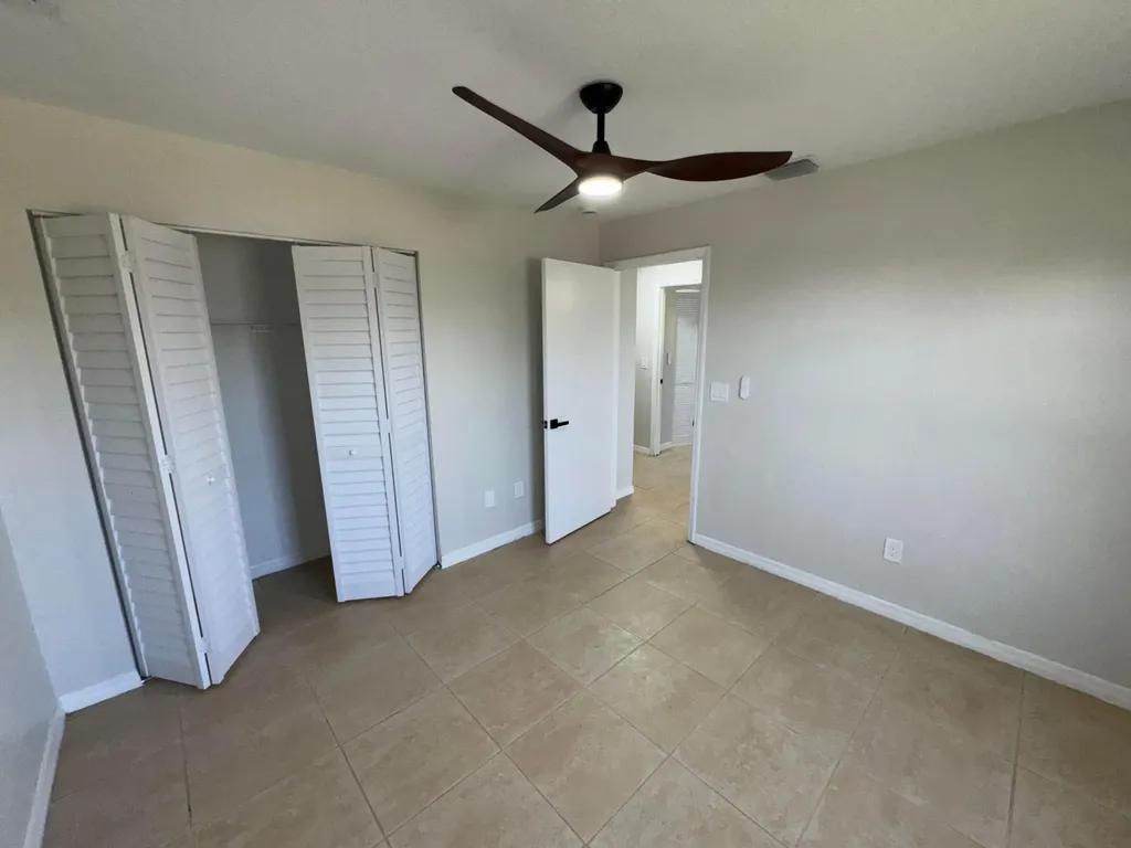 618 NE 1st Street Boynton Beach FL 33435