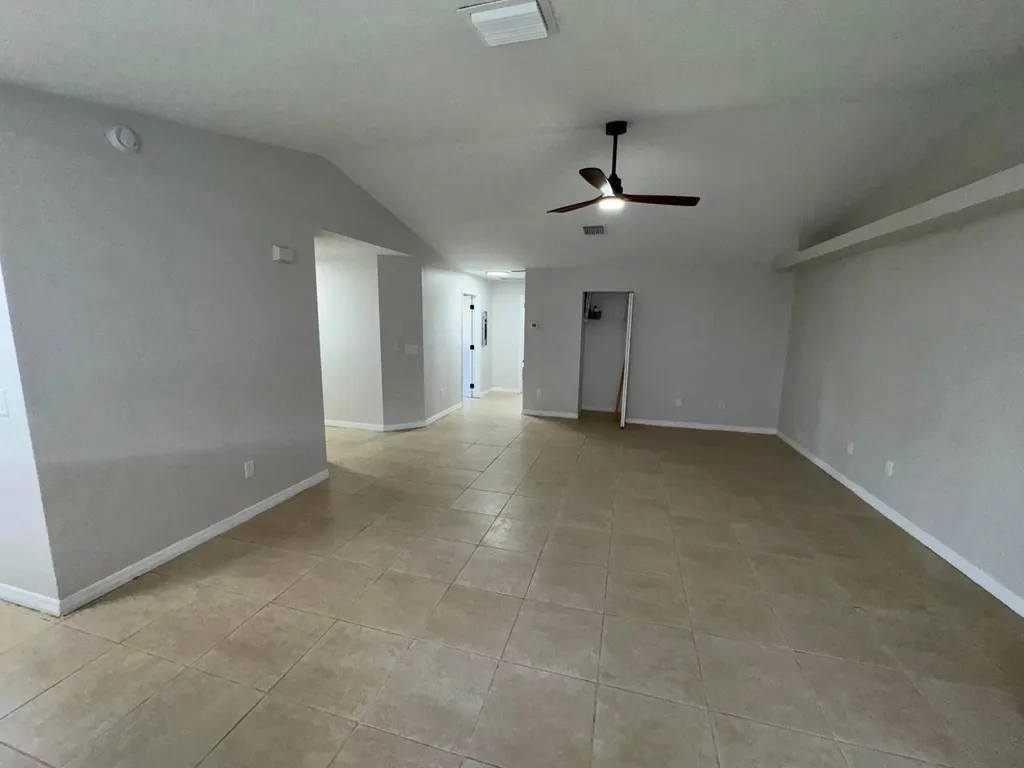 618 NE 1st Street Boynton Beach FL 33435