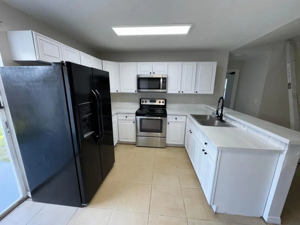 618 NE 1st Street Boynton Beach FL 33435