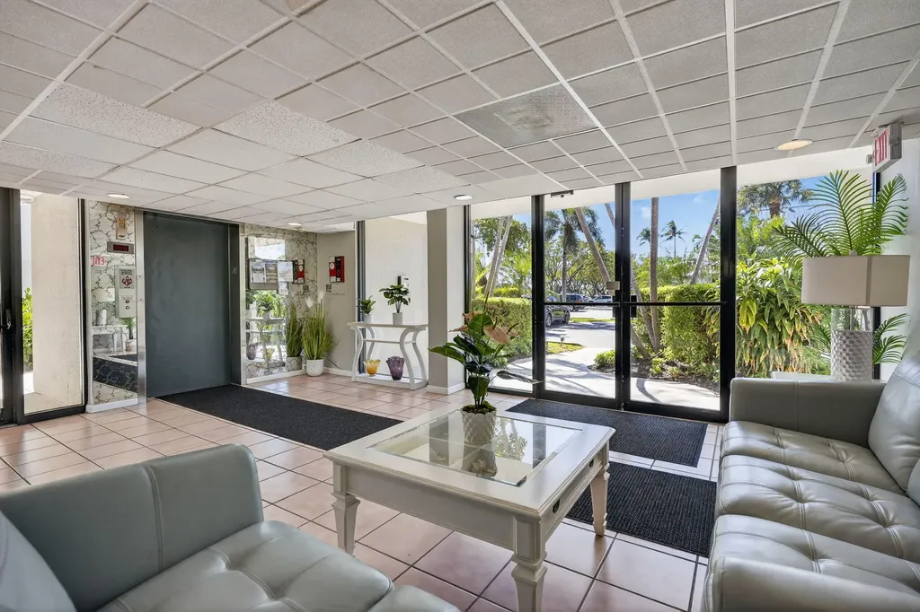 1605 S Us Highway 1 Jupiter FL 33477