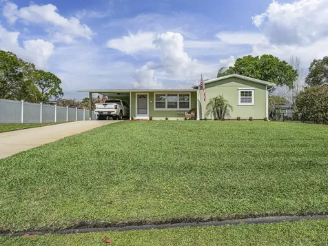 573 Autumn Terrace Sebastian FL 32958