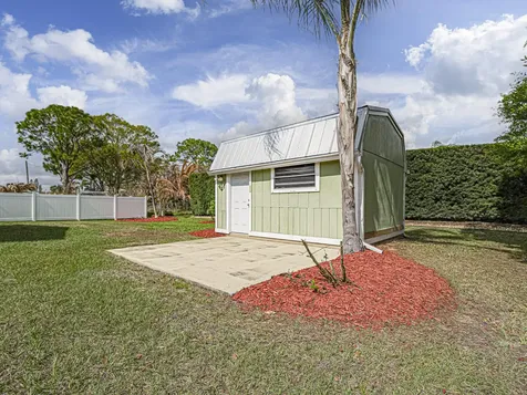 573 Autumn Terrace Sebastian FL 32958