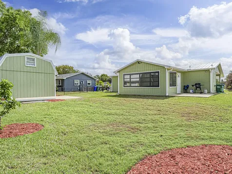 573 Autumn Terrace Sebastian FL 32958
