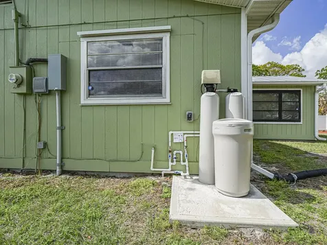 573 Autumn Terrace Sebastian FL 32958