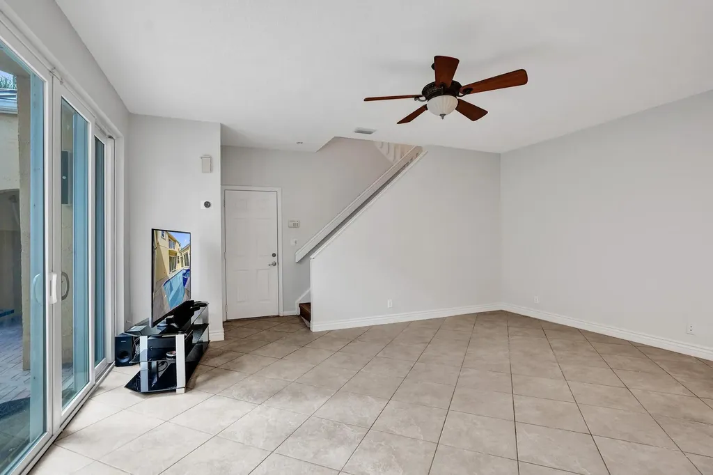 5367 NW 106th Drive Coral Springs FL 33076