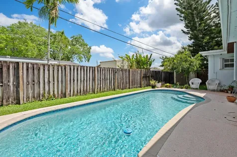 4954 SW 91st Avenue Cooper City FL 33328