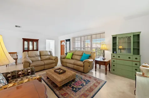 4954 SW 91st Avenue Cooper City FL 33328