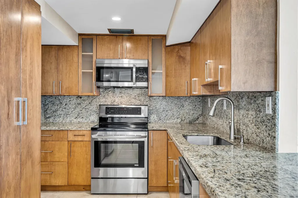 525 N Ocean Boulevard Pompano Beach FL 33062