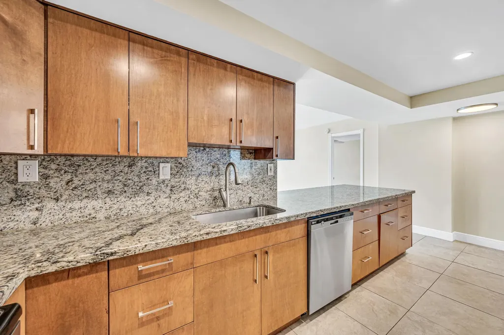 525 N Ocean Boulevard Pompano Beach FL 33062