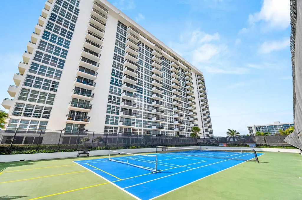 525 N Ocean Boulevard Pompano Beach FL 33062