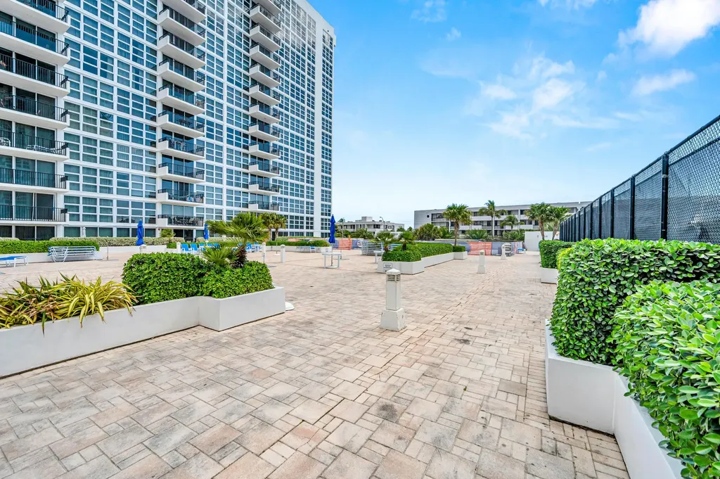 525 N Ocean Boulevard Pompano Beach FL 33062