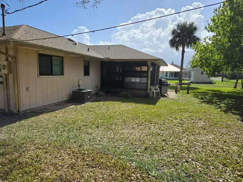 390 Main Street Sebastian FL 32958