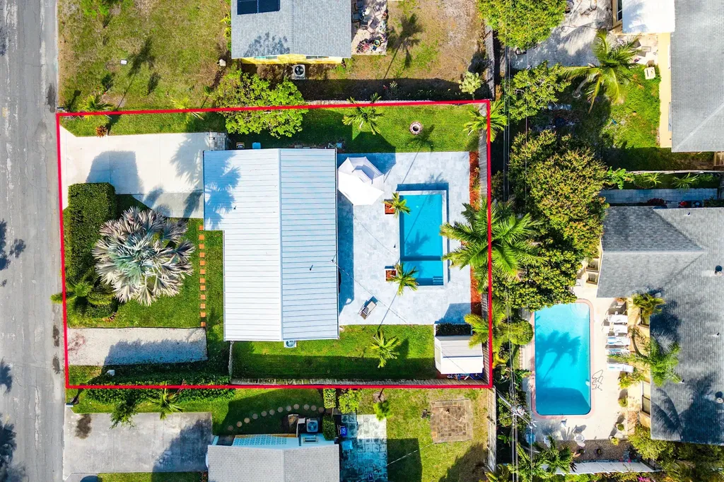 149 SE 27th Place Boynton Beach FL 33435