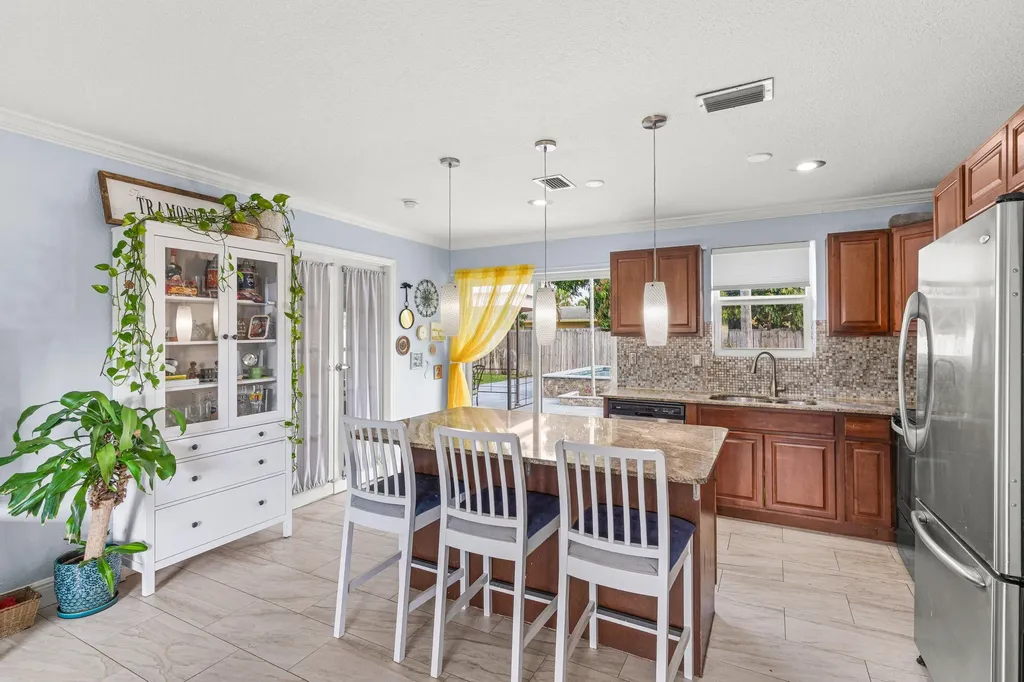 149 SE 27th Place Boynton Beach FL 33435