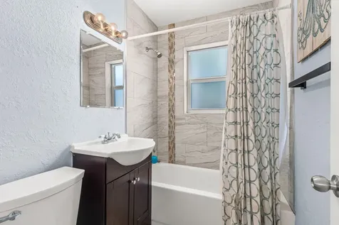 149 SE 27th Place Boynton Beach FL 33435