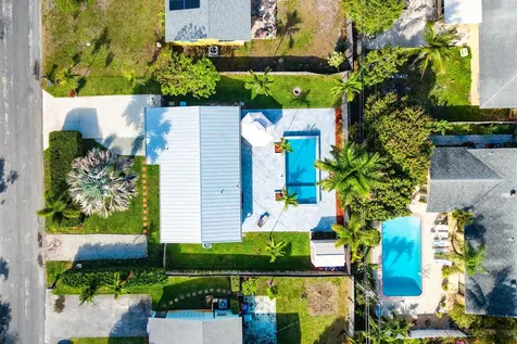 149 SE 27th Place Boynton Beach FL 33435