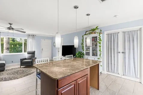 149 SE 27th Place Boynton Beach FL 33435