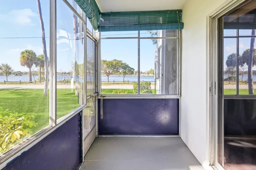 2004 Lake Osborne Drive Lake Worth Beach FL 33461
