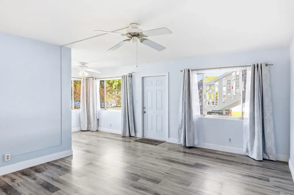 2004 Lake Osborne Drive Lake Worth Beach FL 33461
