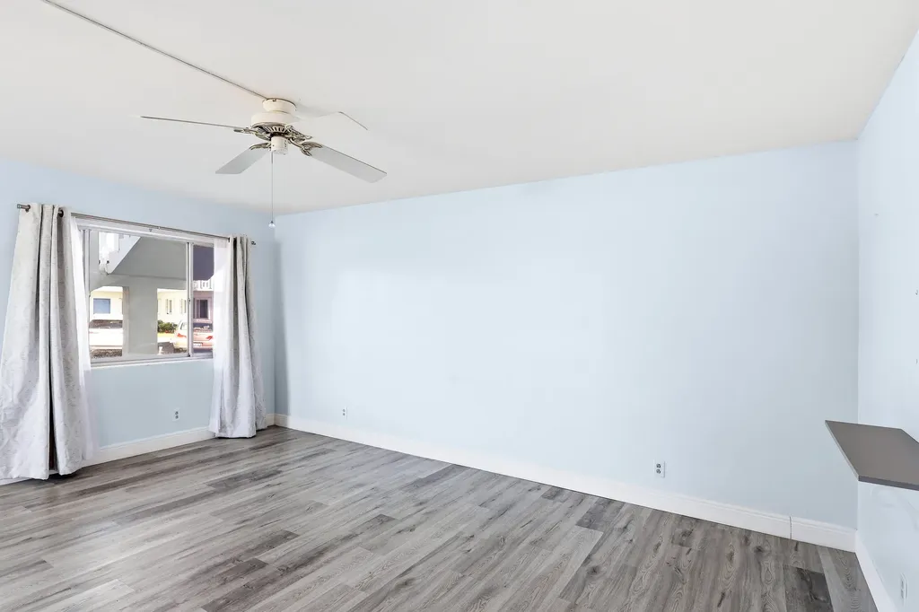 2004 Lake Osborne Drive Lake Worth Beach FL 33461