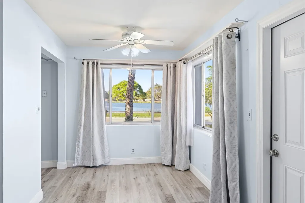 2004 Lake Osborne Drive Lake Worth Beach FL 33461
