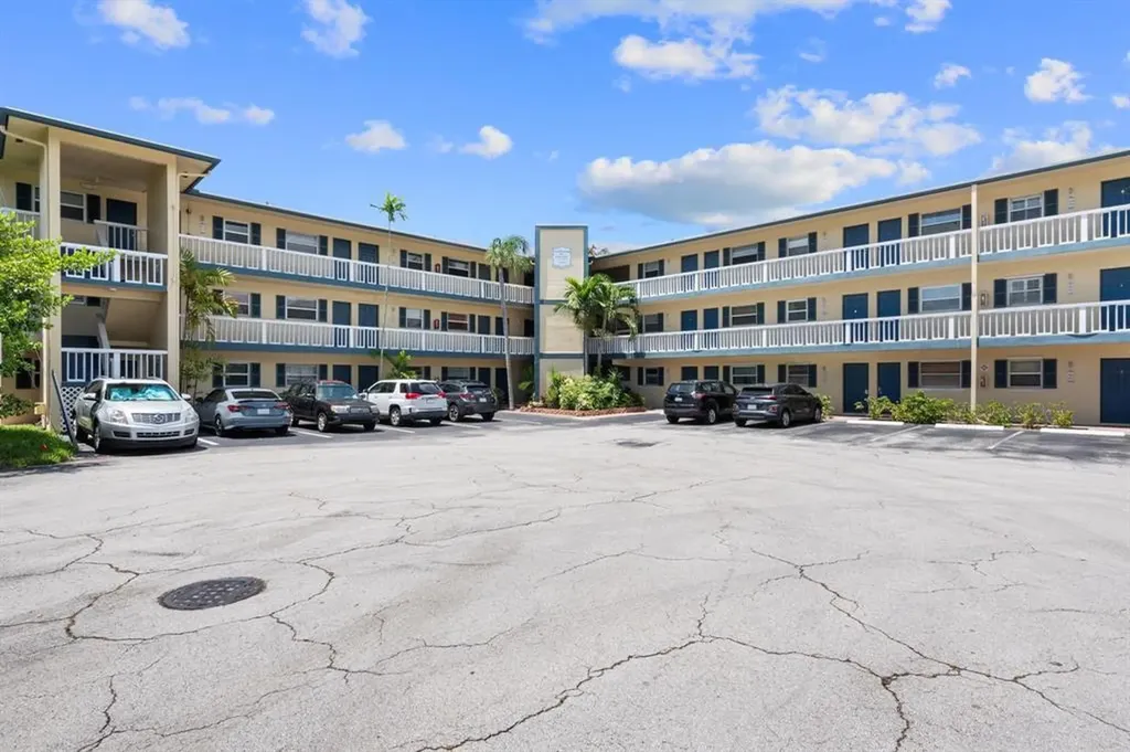 1400 NE 57th Court Fort Lauderdale FL 33334