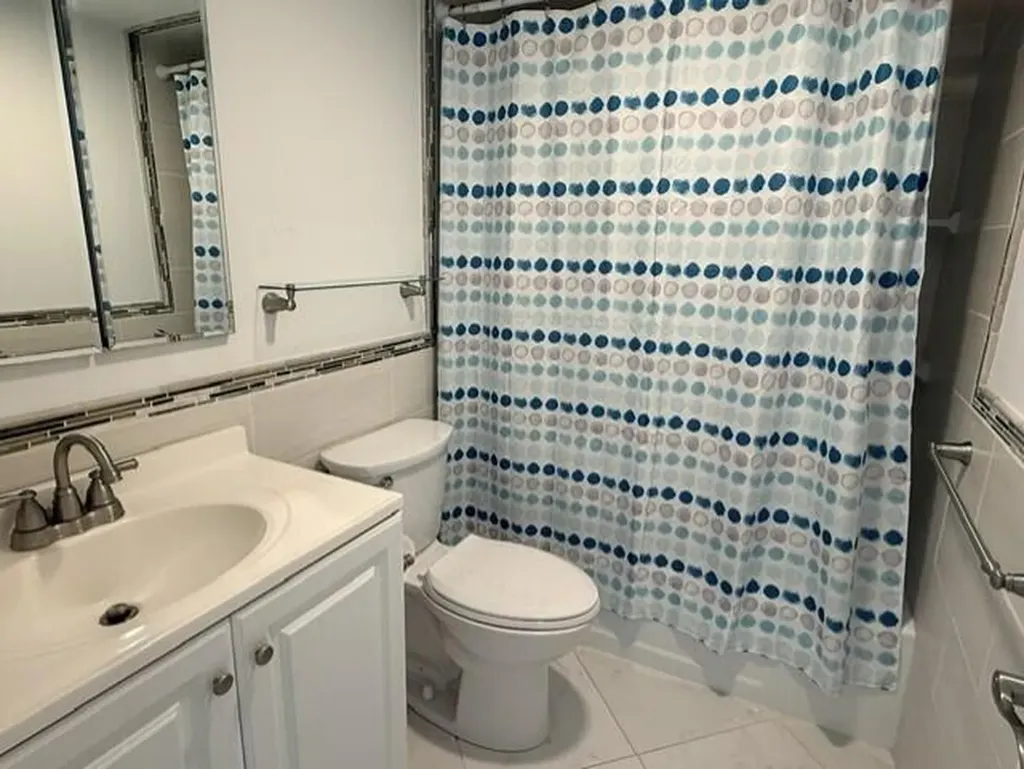 216 Berkshire K West Palm Beach FL 33417
