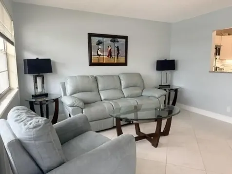 216 Berkshire K West Palm Beach FL 33417