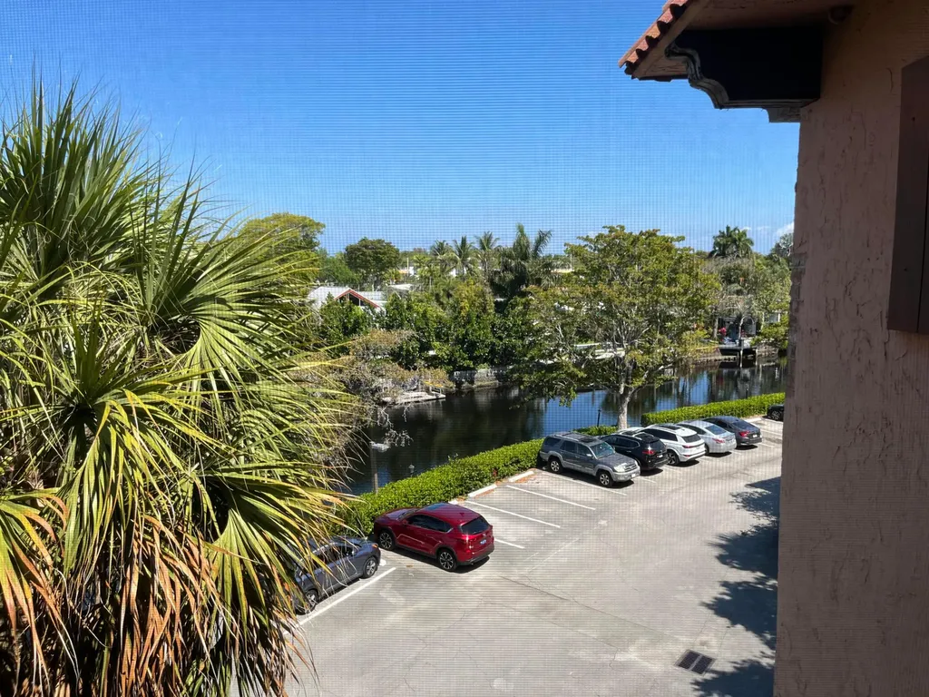 610 Tennis Club Drive Fort Lauderdale FL 33311
