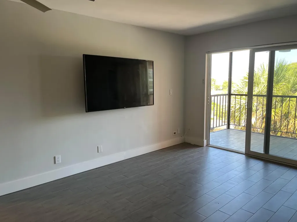 610 Tennis Club Drive Fort Lauderdale FL 33311