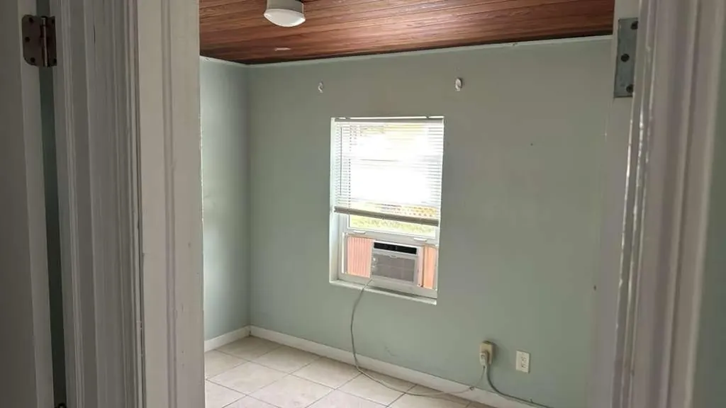 2206 Delaware Avenue Fort Pierce FL 34950