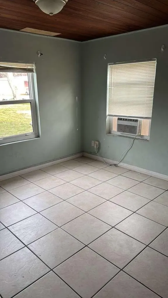 2206 Delaware Avenue Fort Pierce FL 34950