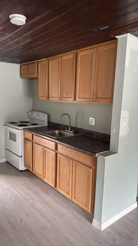 2206 Delaware Avenue Fort Pierce FL 34950