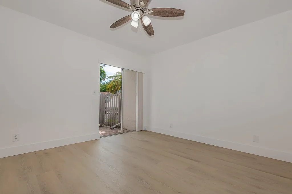 15725 Woodgate Court Sunrise FL 33326