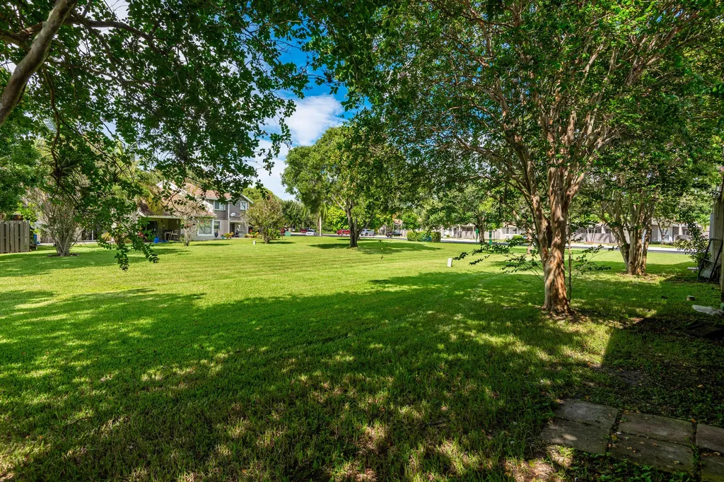 15725 Woodgate Court Sunrise FL 33326