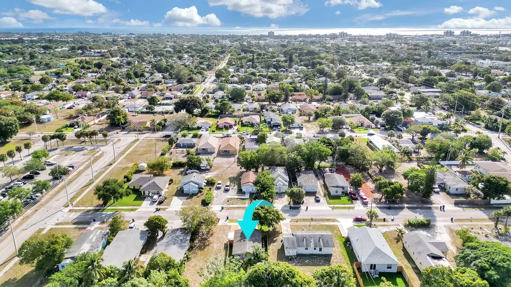 240 NW 9th Avenue Delray Beach FL 33444