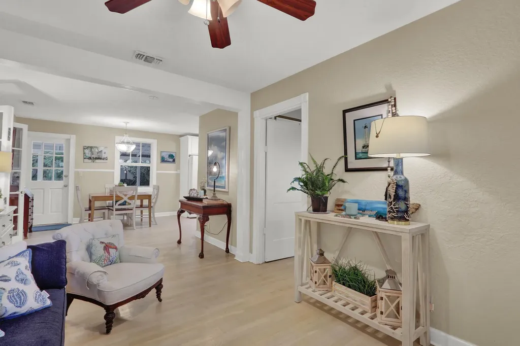 176 E 24th Street Riviera Beach FL 33404