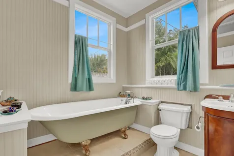 176 E 24th Street Riviera Beach FL 33404