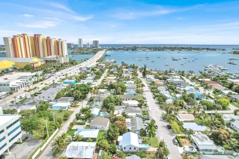 176 E 24th Street Riviera Beach FL 33404