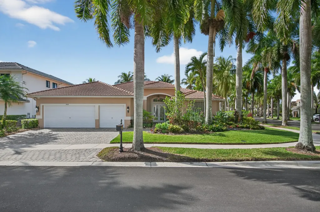 909 Stillwater Court Weston FL 33327