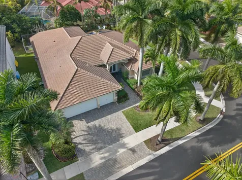 909 Stillwater Court Weston FL 33327