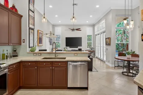 909 Stillwater Court Weston FL 33327