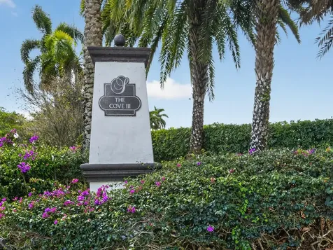 909 Stillwater Court Weston FL 33327