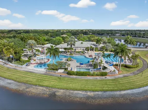 909 Stillwater Court Weston FL 33327
