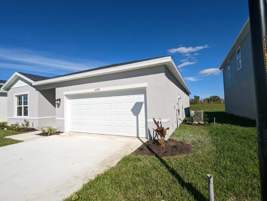 10597 SW Vasari Way Port St Lucie FL 34987
