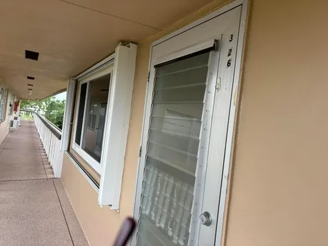 326 Andover West Palm Beach FL 33417