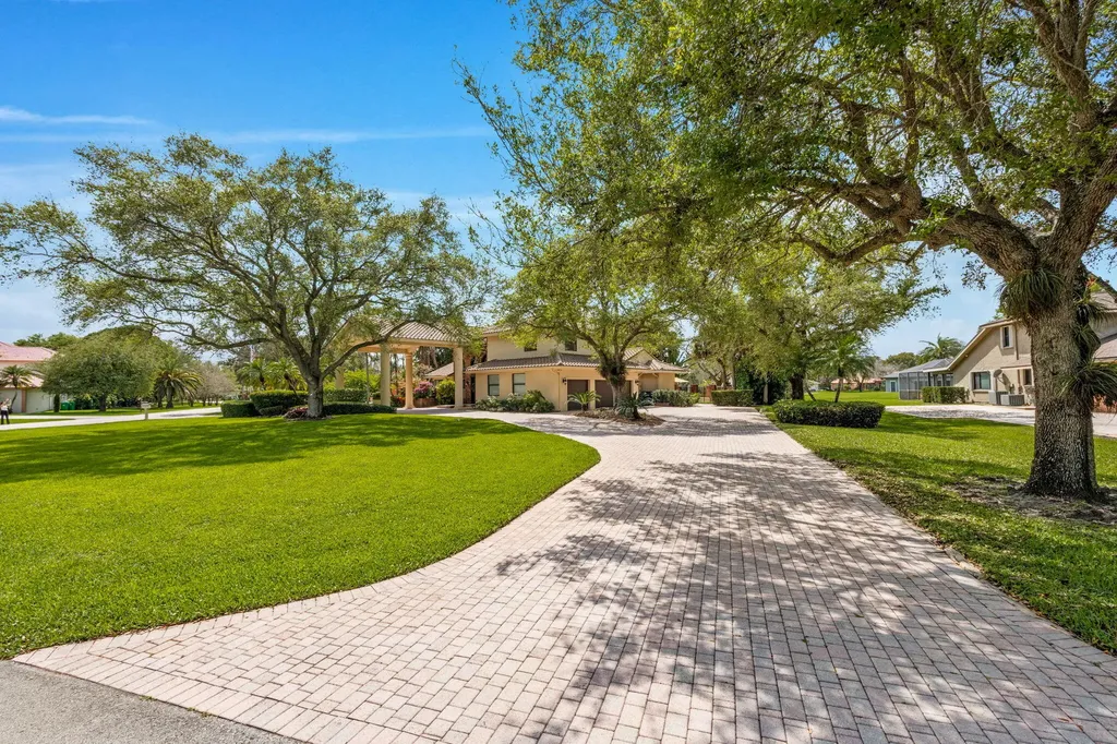 3201 SW 134th Terrace Davie FL 33330